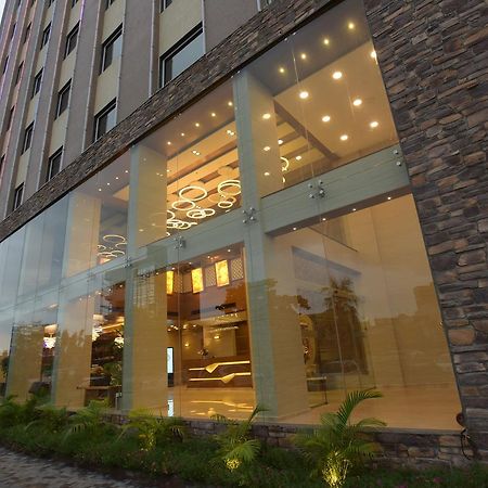 Hotel H - Sandhill Hotels Private Limited Ānand エクステリア 写真